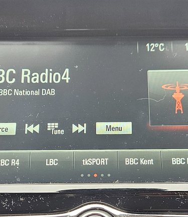 Vauxhall Mokka X ACTIVE S/S.. LOOK !!! 6 SERVICES INC CAMBELT.. LAST ONE @ 52K..R/REAR SENSO 3