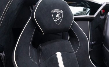 Lamborghini Aventador SVJ LP 770-4 12