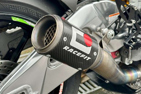 Aprilia RSV 1.1 RSV 4 1100 Factory 26