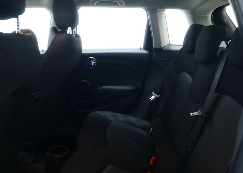 Mini Hatch 1.5 Cooper D Hatchback 5dr Diesel Auto Euro 6 (s/s) (116 ps) 51