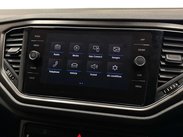 Volkswagen T-Roc 1.0 T-Roc SE TSi 5dr 8