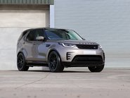 Land Rover Discovery 5