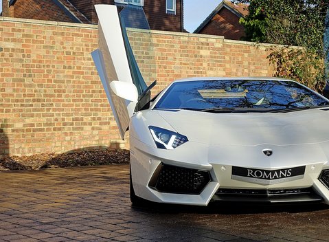 Lamborghini Aventador LP 700-4 7