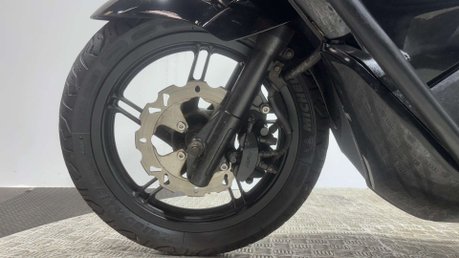 Honda PCX WW 2013 29K NEW MOT 125CC LEARNER SCOOTER SERVICED WARRANTY 25