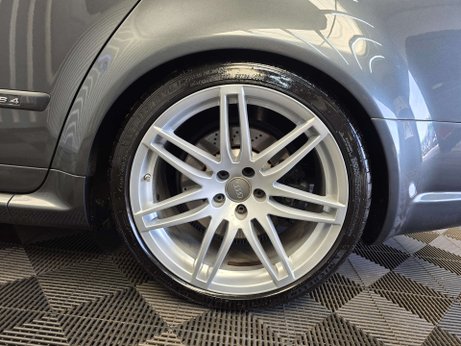 Audi RS4 4.2 Estate 5dr Petrol Manual quattro (326 g/km, 415 bhp) 30