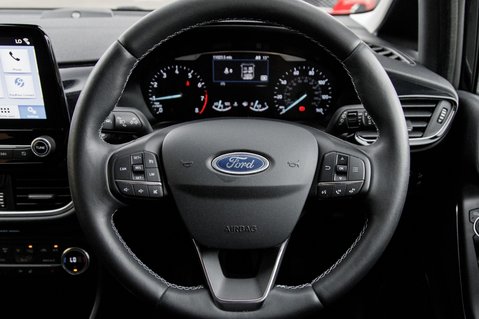 Ford Fiesta TITANIUM X 20