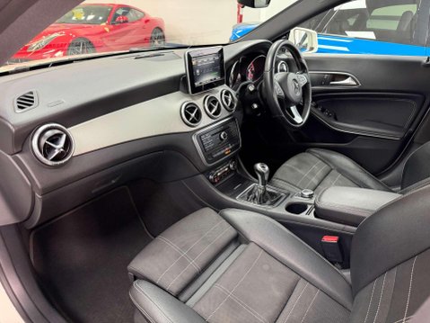 Mercedes-Benz CLA Class 2.1 CLA200d Sport Shooting Brake 5dr Diesel Manual Euro 6 (s/s) (136 ps) 32