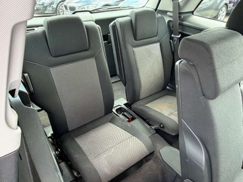 Vauxhall Zafira 1.6 Zafira Exclusive 5dr 23