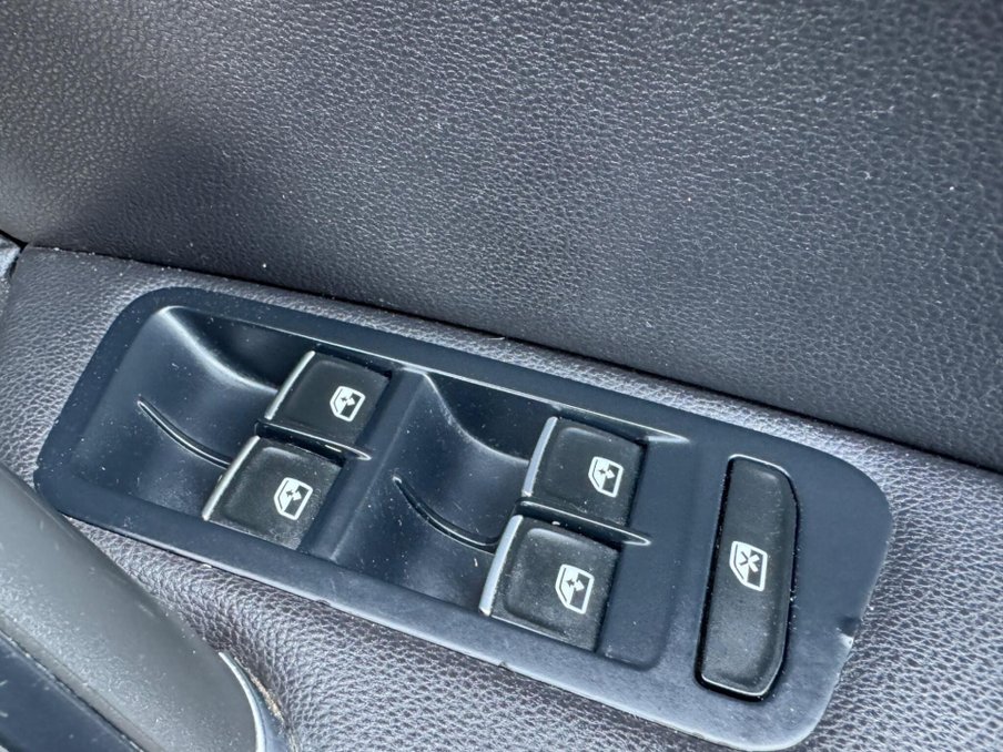 2016 Volkswagen Golf — image 42