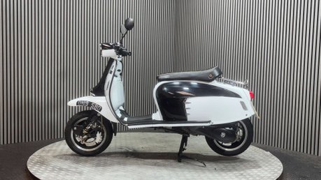 Royal Alloy GT 125 i Scooter Petrol CVT Euro 4 (10 ps) 4