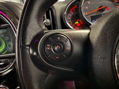 Mini Countryman 1.5 Countryman Cooper Auto 5dr 16