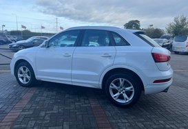 Audi Q3 2.0 TDI SE 17
