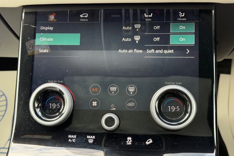 Land Rover Range Rover Velar FIRST EDITION - HUGE SPEC - PAN ROOF -1600W MERIDIAN -AIR SUSPENSION 62