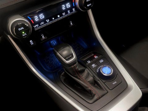 Suzuki Across 2.5 18.1kWh SUV 5dr Petrol Plug-in Hybrid E-CVT 4WD Euro 6 (s/s) (287 ps) 17