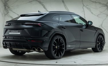 Lamborghini Urus S 6