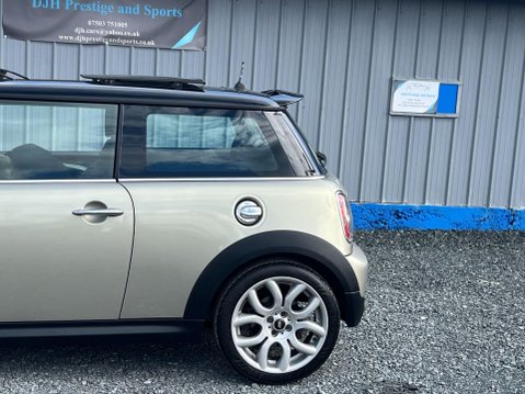 Mini Hatch 1.6 Cooper S Euro 4 3dr 19