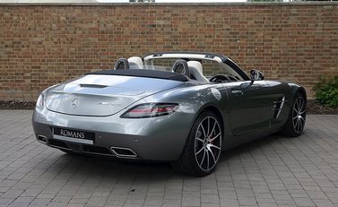 Mercedes-Benz SLS AMG GT Roadster 3