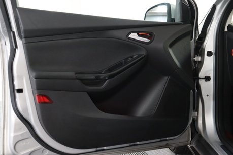 Ford Focus TITANIUM 44