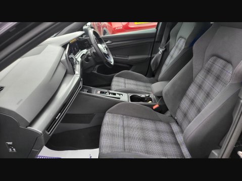 Volkswagen Golf GTE DSG 33