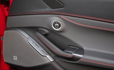 Ferrari Portofino 23