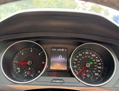 Volkswagen Tiguan 2.0 Tiguan Allspace Match TDI Semi-Auto 5dr 16