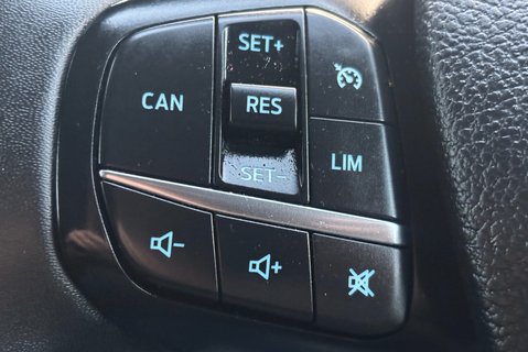 Ford Transit Custom 320 L1 Limited 170 ps Panel Van - Automatic 38