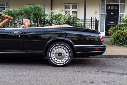 Rolls-Royce Corniche V Convertible 14