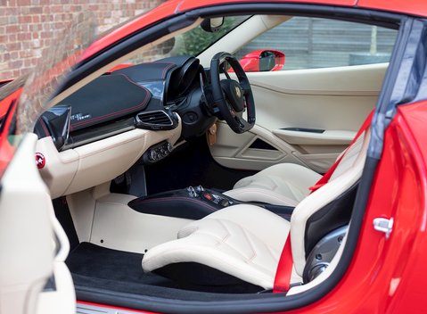 Ferrari 458 Spider 16