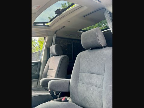 Toyota Alphard Sunroof 8 Seater 43