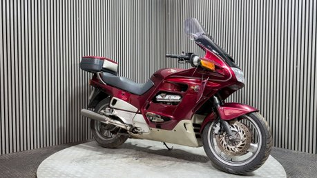 Honda ST 2000 42K PROJECT BIKE SPARES OR REPAIR SPORTS TOURER 2