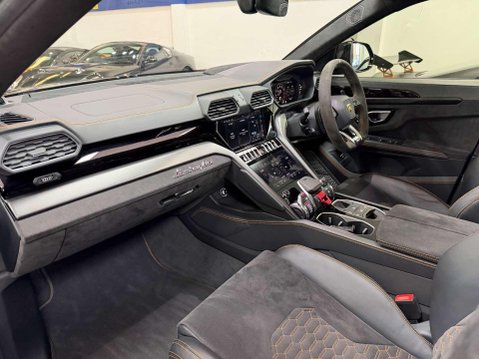 Lamborghini Urus 4.0 V8 BiTurbo SUV 5dr Petrol Auto 4WD Euro 6 (650 ps) 53