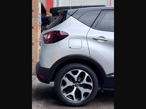 Renault Captur 1.2 TCe ENERGY Signature X Nav SUV 5dr Petrol Manual Euro 6 (s/s) (120 ps) 16