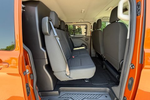 Ford Transit Custom 320 LIMITED ECOBLUE DOUBLE CAB - 6 SEATER -REVERSE CAMERA -APPLE CAR PLAY 25