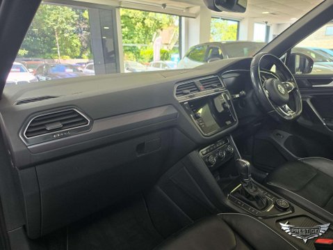 Volkswagen Tiguan 2.0 TSI R-Line DSG 4Motion Euro 6 (s/s) 5dr 27