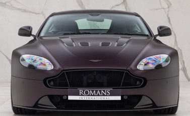 Aston Martin Vantage S V12 18