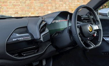 Ferrari SF90 Stradale 14