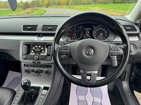 Volkswagen Passat 2.0 TDI BlueMotion Tech Executive Euro 5 (s/s) 5dr 52