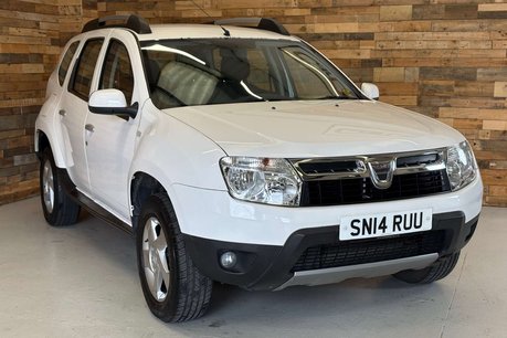 Dacia Duster 1.5 dCi Laureate SUV 5dr Diesel Manual Euro 5 (110 ps) 1