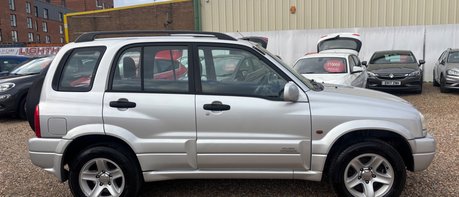 Suzuki Grand Vitara 2.0 16V LOOK! ONLY 63000 MILES! 4x4! ONE OWNER FROM NEW! FSH! 1