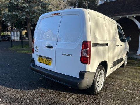 Toyota Proace City L1 ICON 19