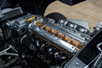 Jaguar E-Type 3.8 Roadster Fast Road Spec 24