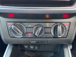 SEAT Arona 1.6 Arona SE Technology Luxury TDI 5dr 44