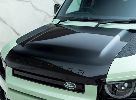 Land Rover Defender 110 75th Anniversary P400e 25