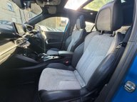 Peugeot e-2008 GT 14
