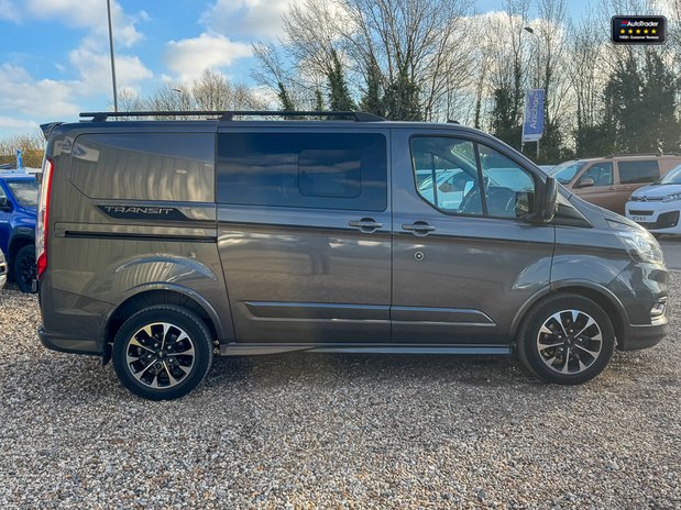 Ford Transit Custom Crew Cab AUTO SWB L1H1 Sport 320 Air Con SELECT 55