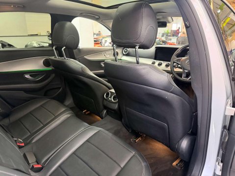 Mercedes-Benz E Class 2.0 E220d SE (Premium) Saloon 4dr Diesel G-Tronic+ Euro 6 (s/s) (194 ps) 35