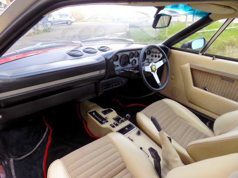 Ferrari 308 GT4 Dino 32