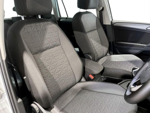 Volkswagen Tiguan 1.5 TSI Life SUV 5dr Petrol Manual Euro 6 (s/s) (150 ps) Air Con - Alloy Wh 11