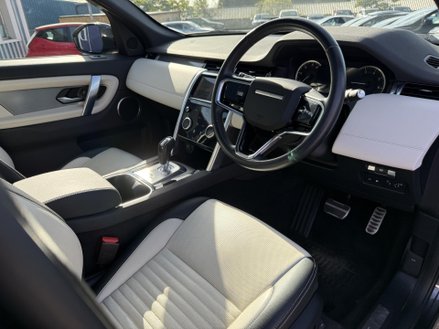 Land Rover Discovery Sport 1.5 P300e 12.2kWh Urban Edition SUV 5dr Petrol Plug-in Hybrid Auto 4WD Euro
