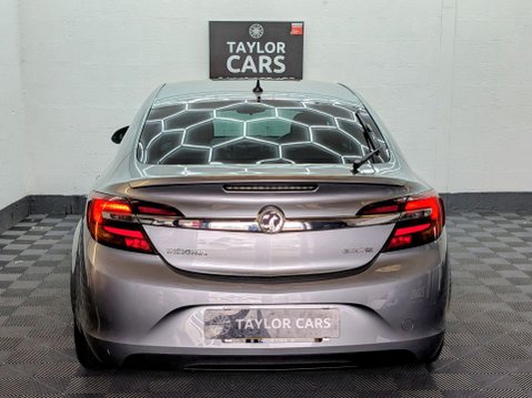 Vauxhall Insignia 2.0 CDTi ecoFLEX SRi Nav Euro 5 (s/s) 5dr 6